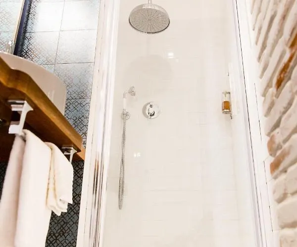 לינה וארוחת בוקר Il Castello טיבולי