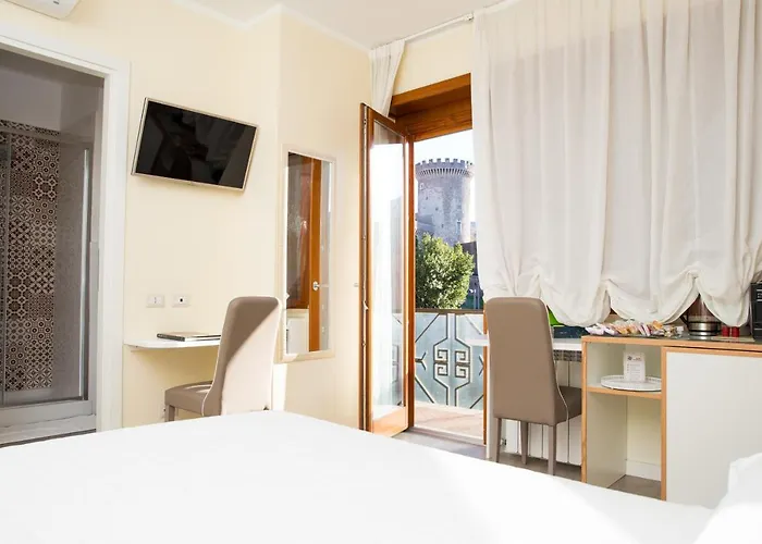 Il Castello לינה וארוחת בוקר 4*